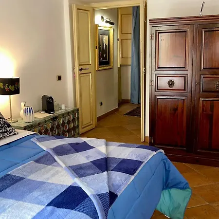 Trevi Romantic * Ρώμη