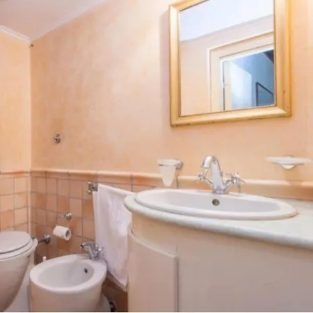 Trevi Romantic